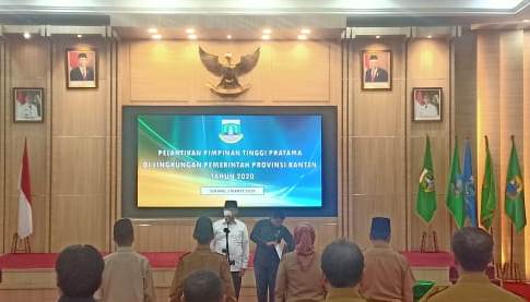 GUBERNUR BANTEN LANTIK LIMA PEJABAT ESELON II